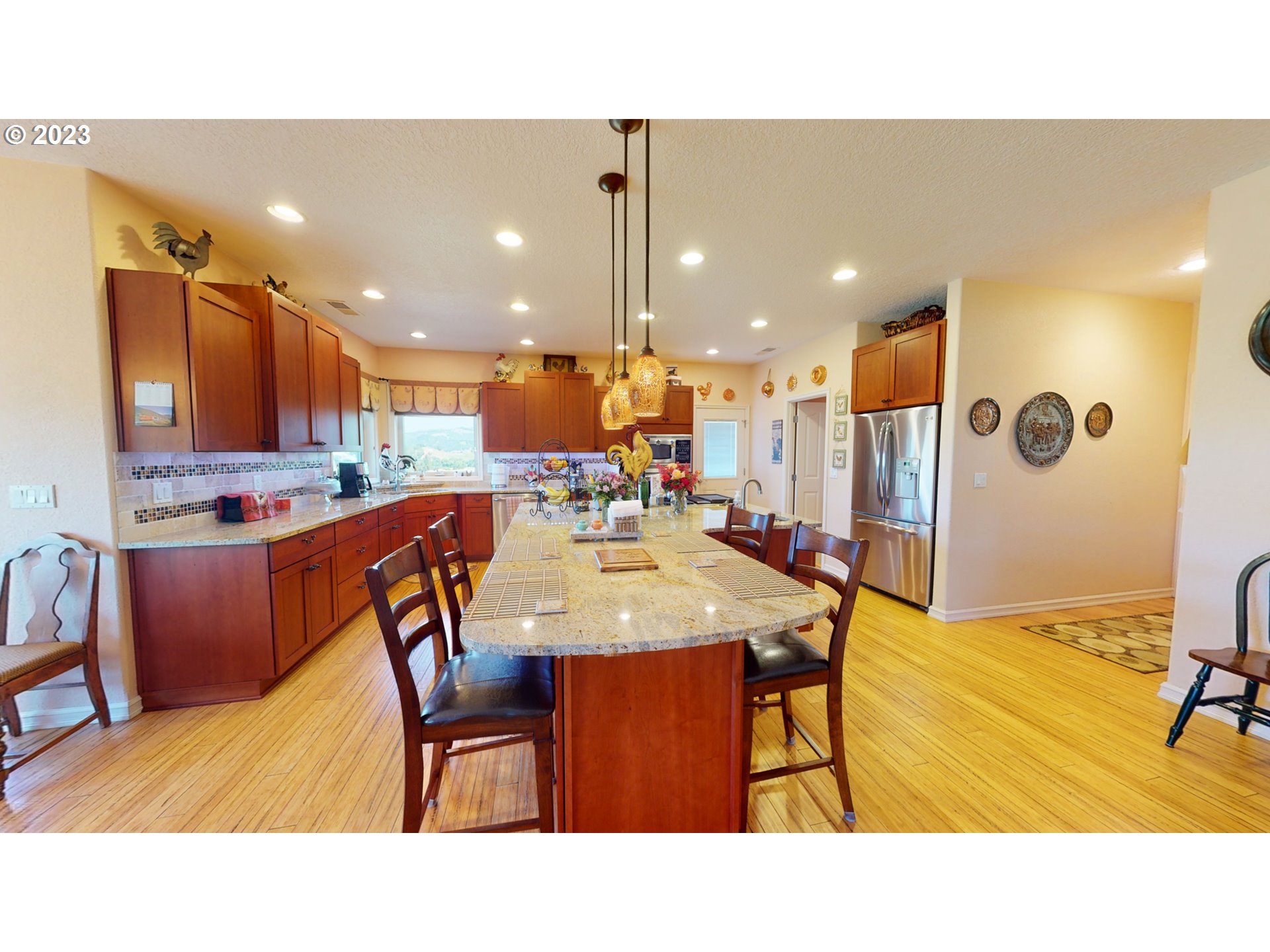 1624 Happy Valley Road Roseburg, OR 97471 - Photo 8 of 48 Gallery Image 8