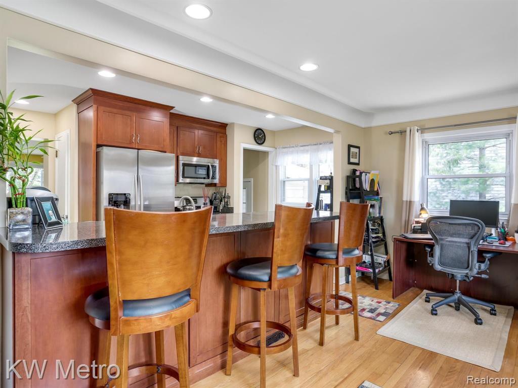 2330 Harvard Road Berkley, MI 48072 - Photo 6 of 22