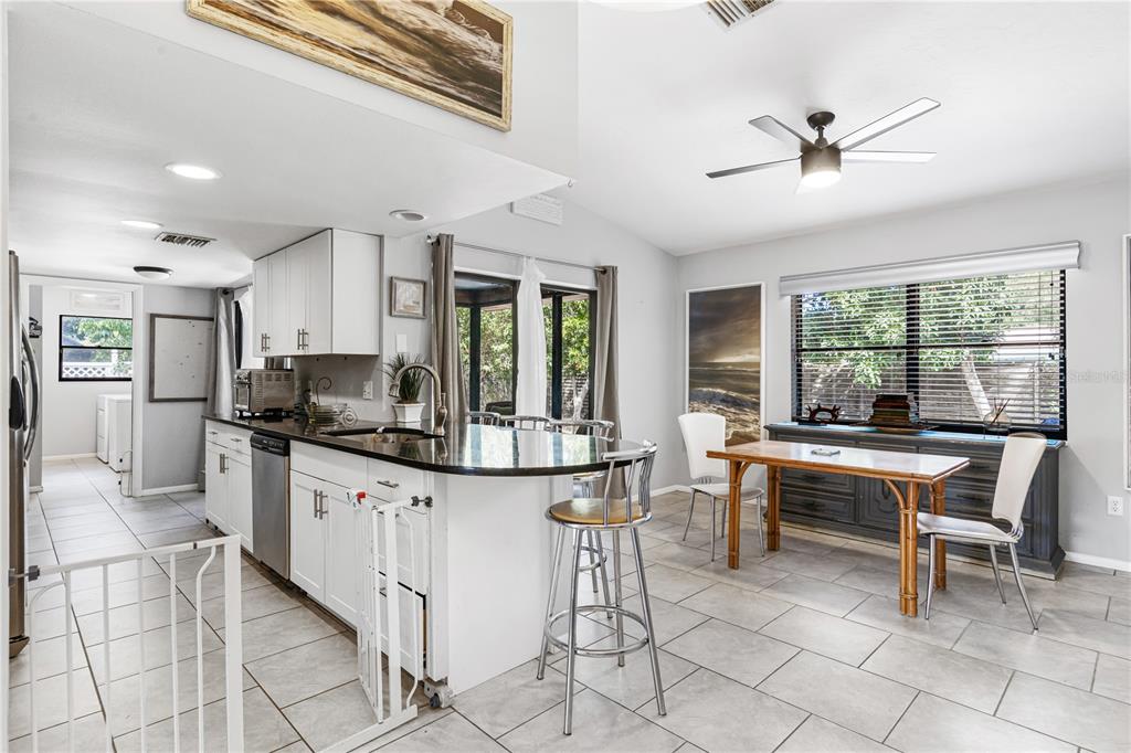 1276 Redstart Road Venice, FL 34293 - Photo 9 of 25