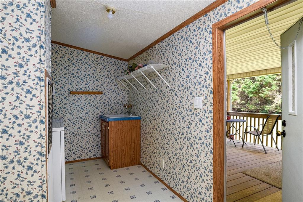 1733 Legans Road Yadkinville, NC 27055 - Photo 16 of 34