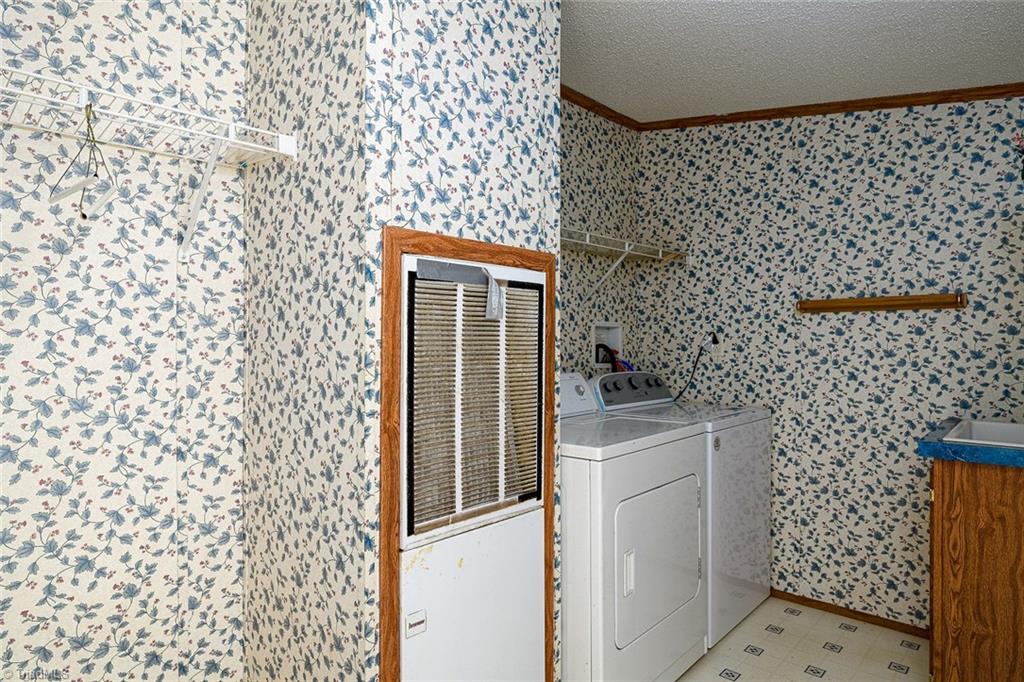 1733 Legans Road Yadkinville, NC 27055 - Photo 17 of 34