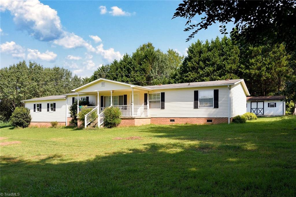 1733 Legans Road Yadkinville, NC 27055 - Photo 27 of 34