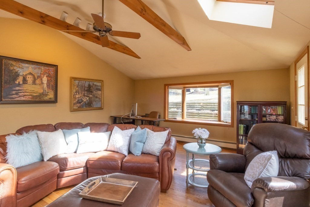 95 Wachusett Road Needham, MA 02492 - Photo 4 of 30