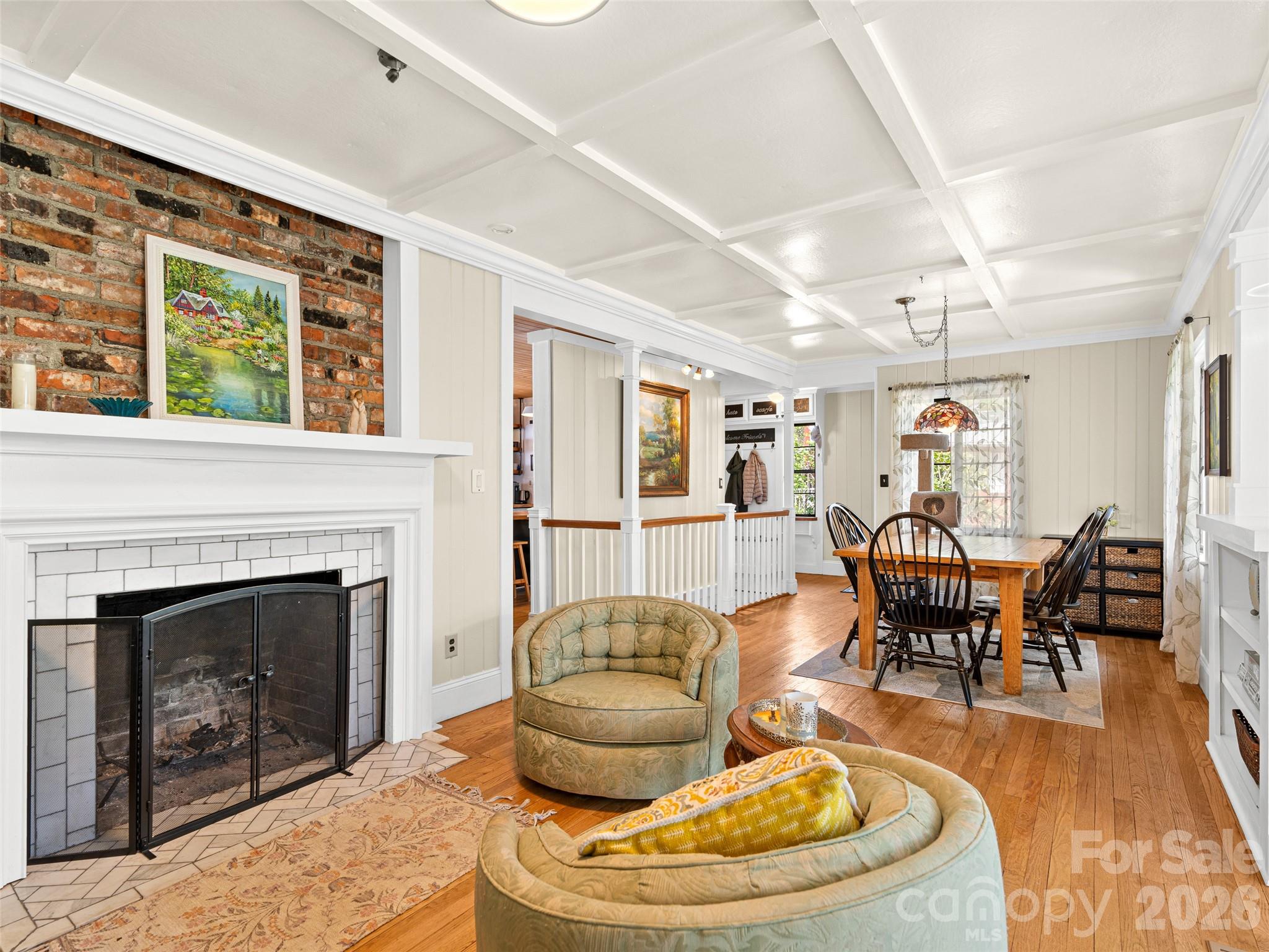 686 New Haw Creek Road Asheville, NC 28805 - Photo 8 of 47