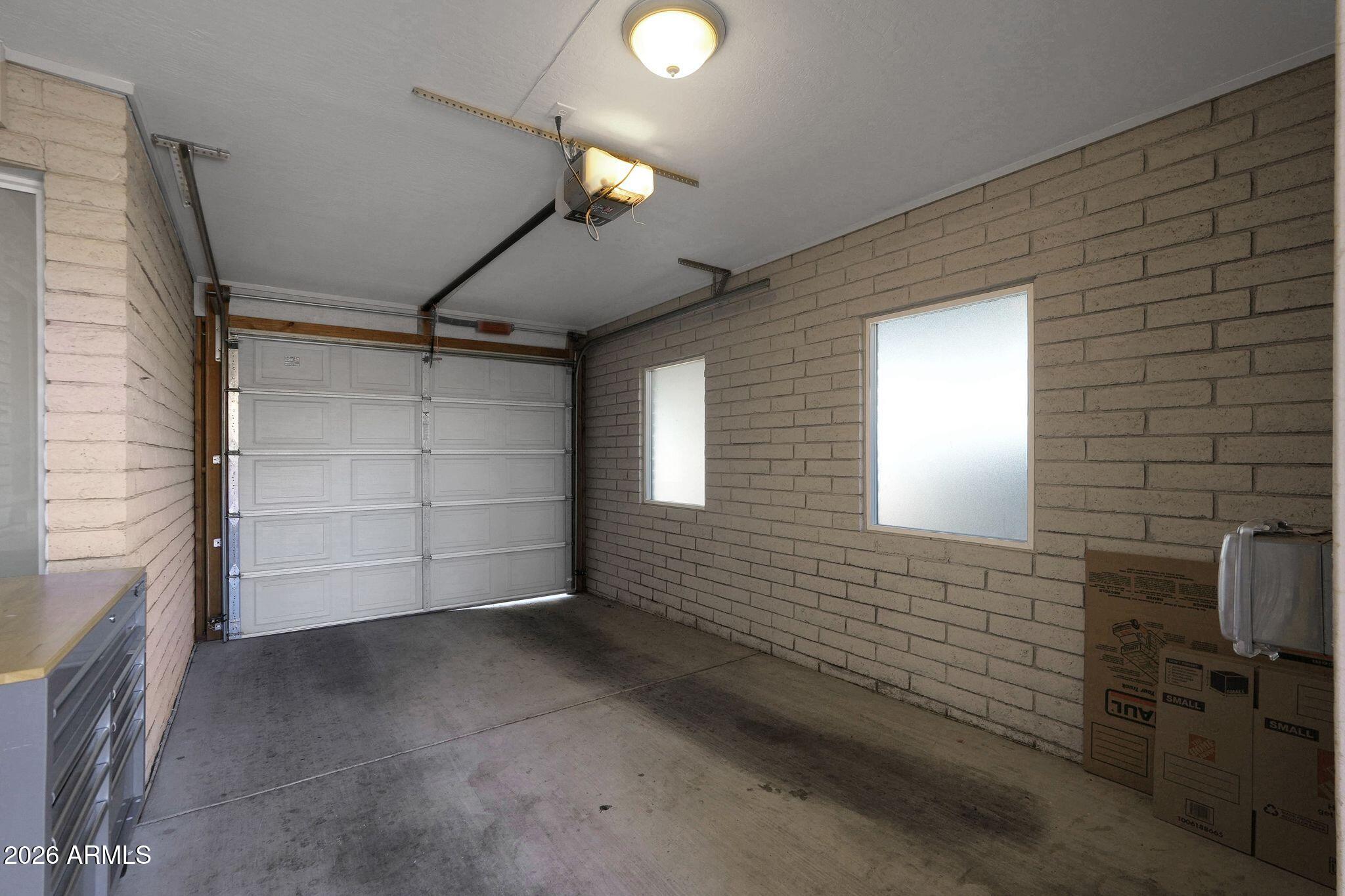 5019 North 2nd Street Phoenix, AZ 85012 - Photo 28 of 30 a view of a garage