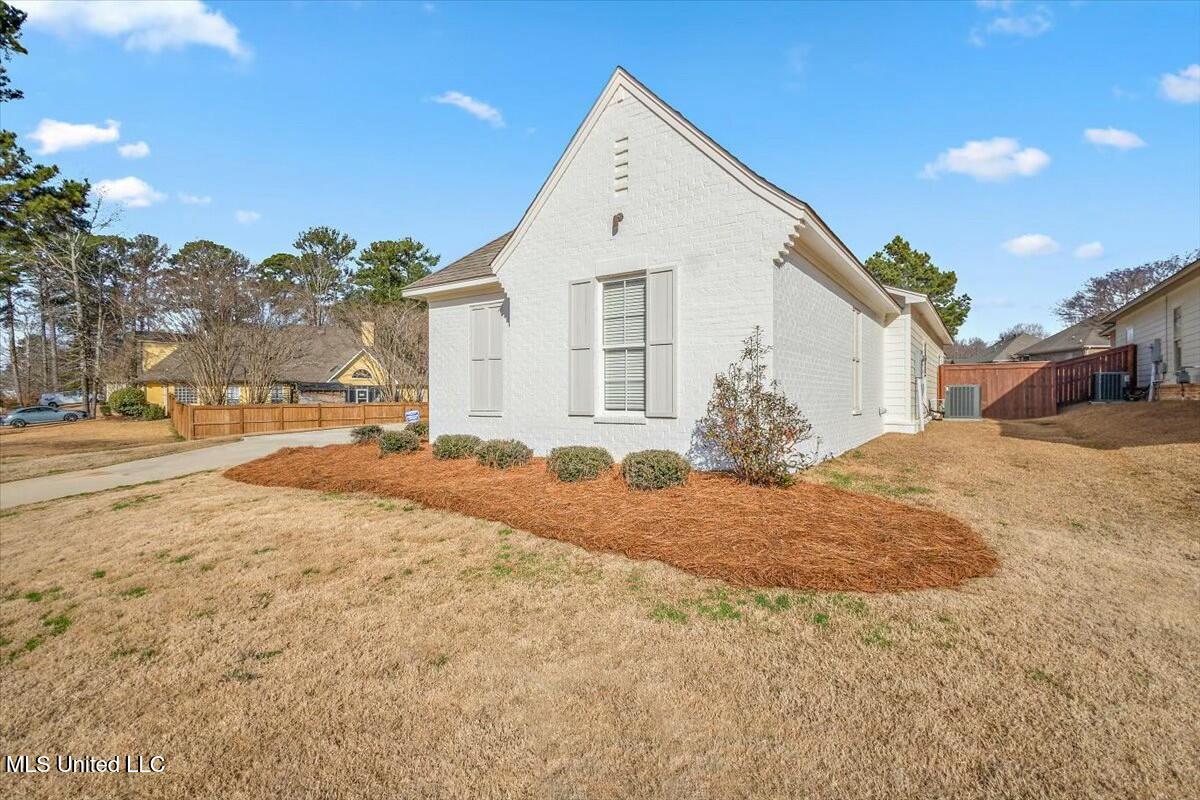 118 Willow Brook Road Brandon, MS 39047 - Photo 18 of 42 tempImagexSMCbV