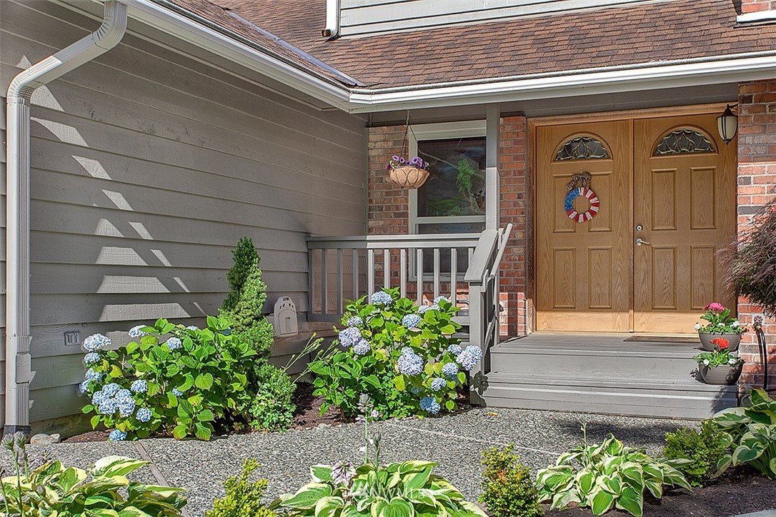23101 Brier Road Brier, WA 98036 - Photo 2 of 24