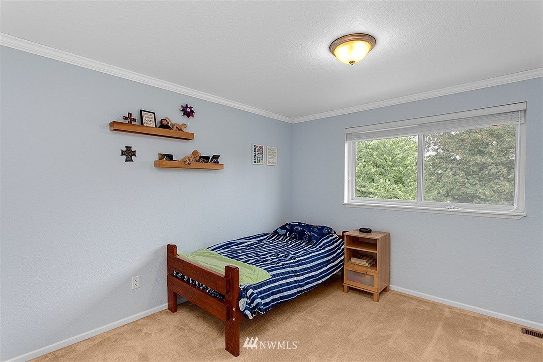 23101 Brier Road Brier, WA 98036 - Photo 16 of 24