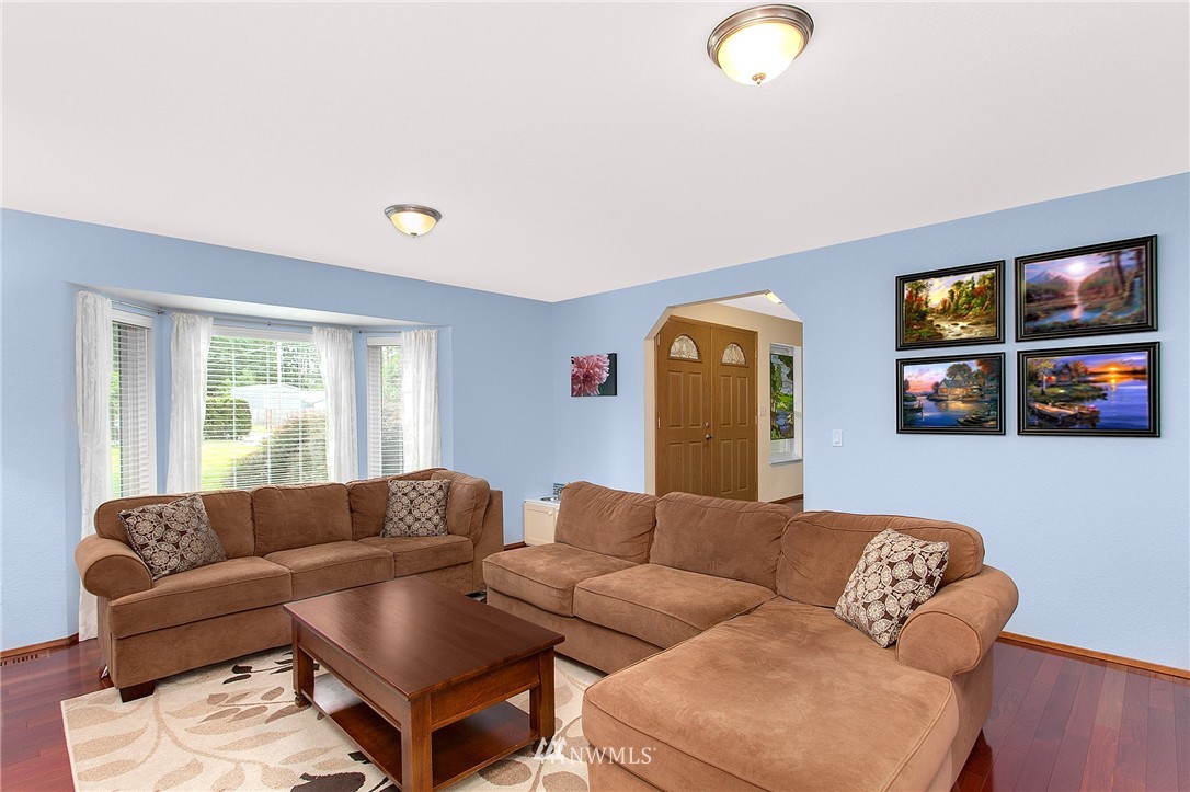 23101 Brier Road Brier, WA 98036 - Photo 3 of 24