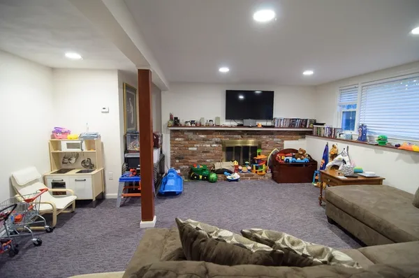 $3,700 | 60 Greenleaf Circle, Unit 60, Framingham, MA 01701