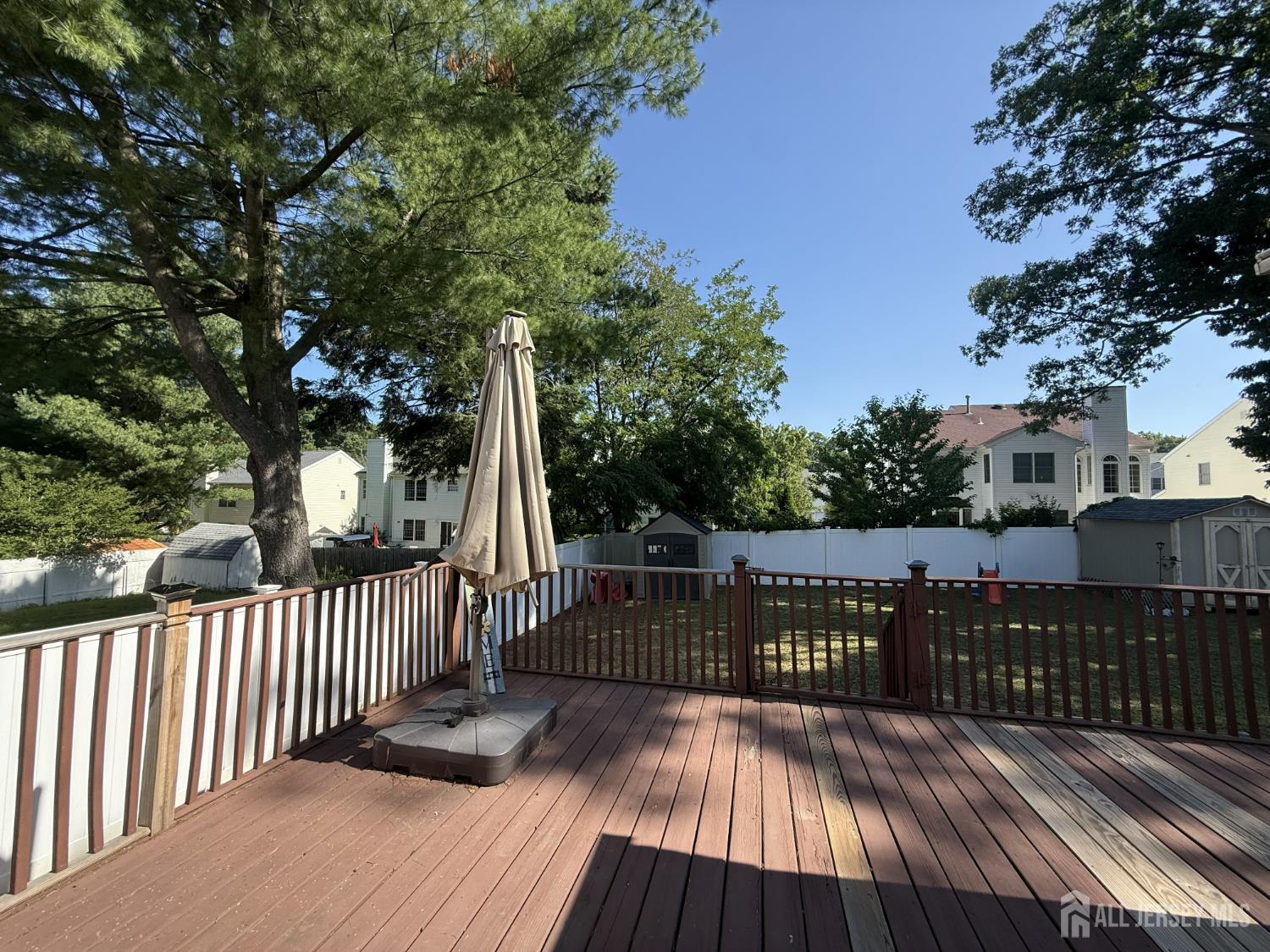 39 Stratford Road East Brunswick, NJ 08816 - Photo 23 of 26