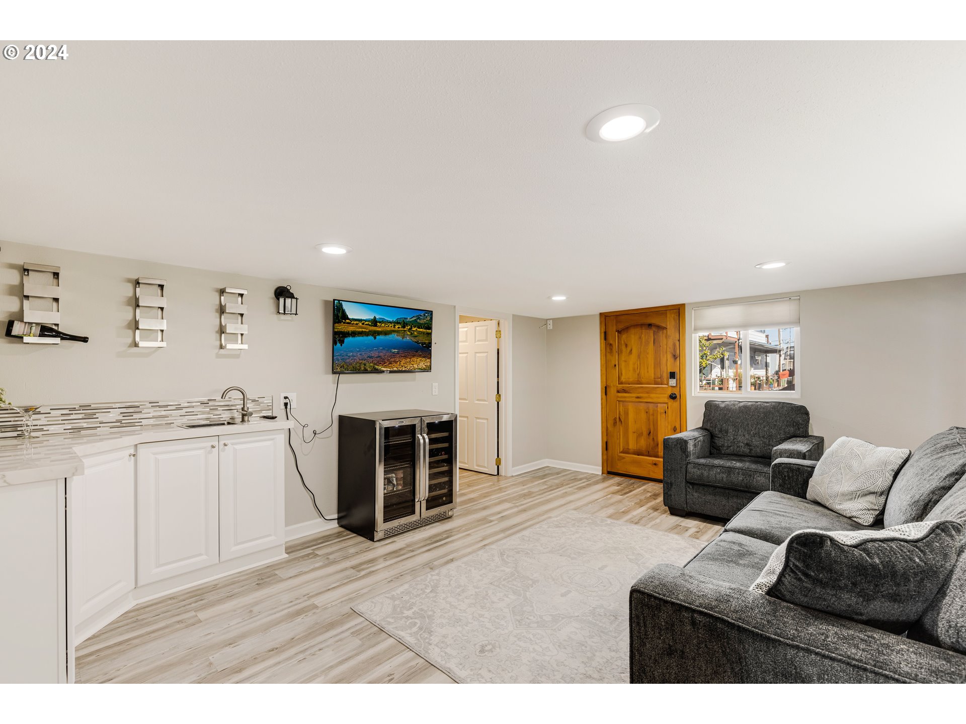535 Northeast Bridgeton Road, Unit 7 Portland, OR 97211 - Photo 6 of 30 Gallery Image 6