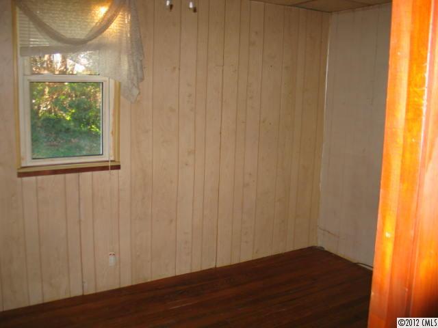 325 South Ransom Street Gastonia, NC 28052 - Photo 7 of 11 Gallery Image 7