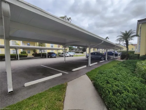 $1,800 | 2668 Kings Lake Boulevard, Unit 7203, Naples, FL 34112