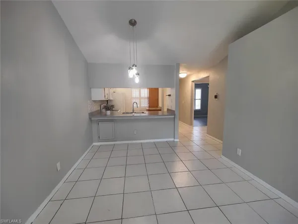 $1,800 | 2668 Kings Lake Boulevard, Unit 7203, Naples, FL 34112