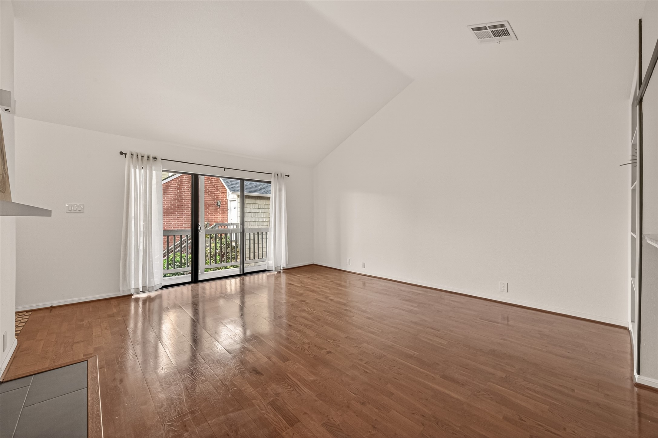 2829 Timmons Lane, Unit 144 Houston, TX 77027 - Photo 5 of 41 Neutral tones throughout the home create an understated designer touch. Creamy vanilla hues coalesce with bright white trim and rustic wood in a delicious blend of interior perfection.