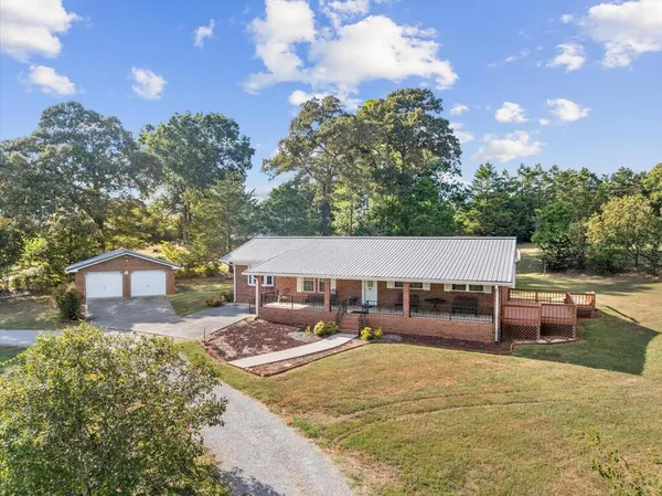 $380,000 | 201 Highway 286, Chatsworth, GA 30705