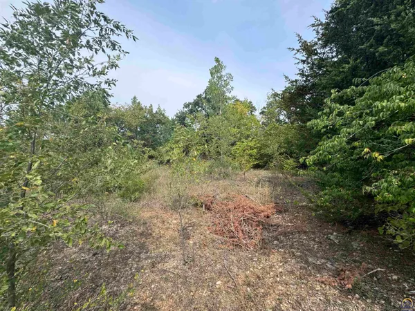 $24,000 | 2301 Southeast Capricorn Avenue, Topeka, KS 66605