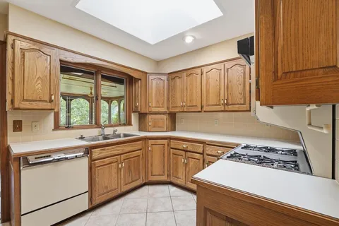 $995,000 | 5900 Windsor Drive, Fairway, KS 66205
