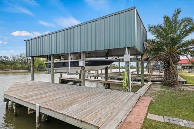 $399,999 | 7309 Breakwater Drive, Chauvin, LA 70344