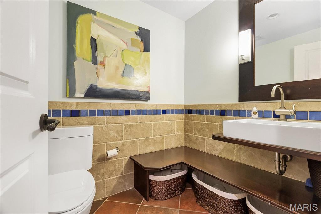 9845 Northbridge Road St. Louis, MO 63124 - Photo 18 of 59