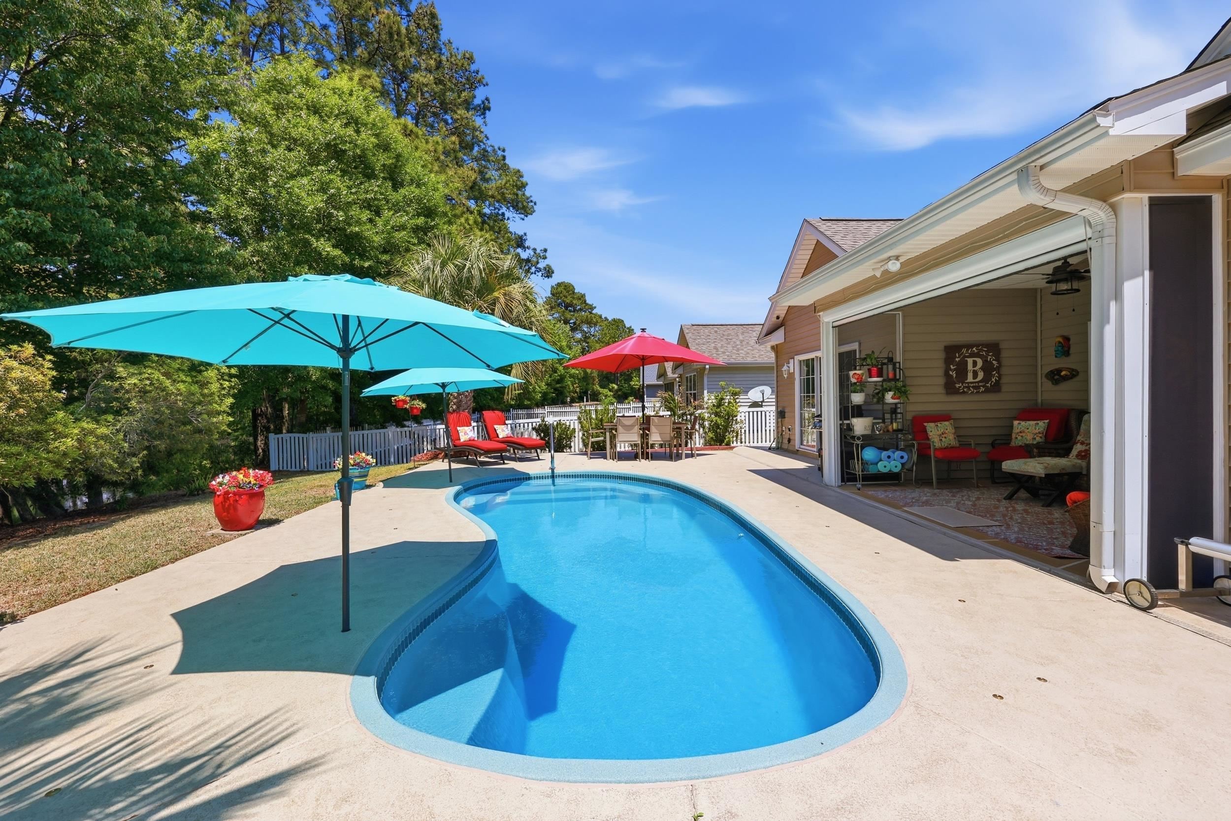 413 Westham Drive Murrells Inlet, SC 29576 - Photo 3 of 35