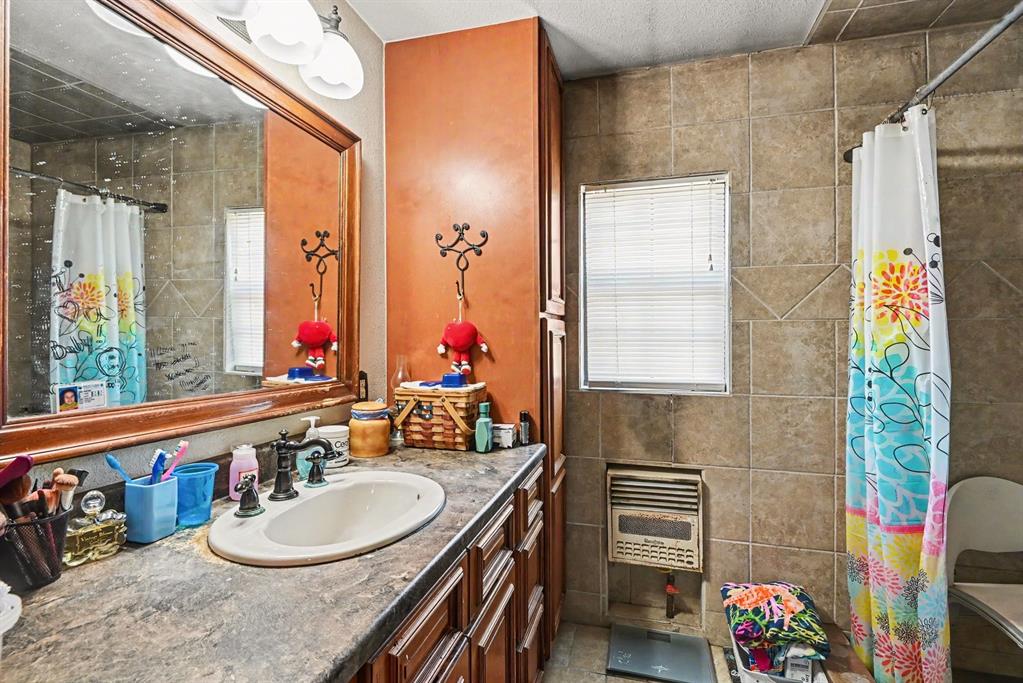 1060 County Road 4360 Decatur, TX 76234 - Photo 25 of 29