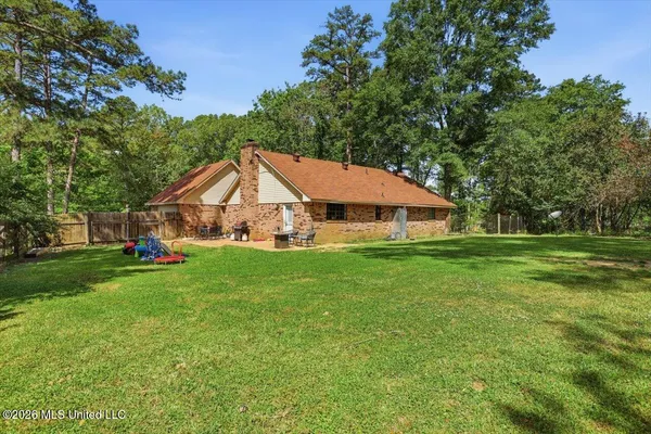 $219,900 | 246 Ella Lane, Florence, MS 39073