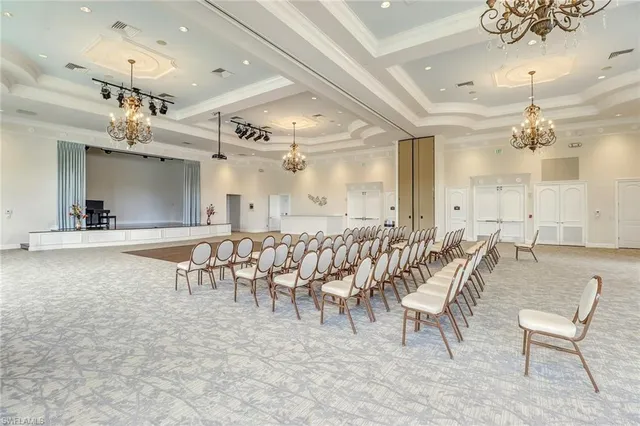 $799,999 | 2346 Butterfly Palm Drive, Naples, FL 34119