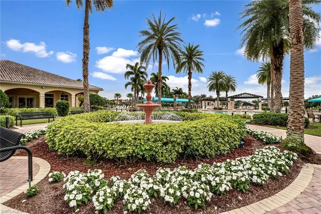 $799,999 | 2346 Butterfly Palm Drive, Naples, FL 34119