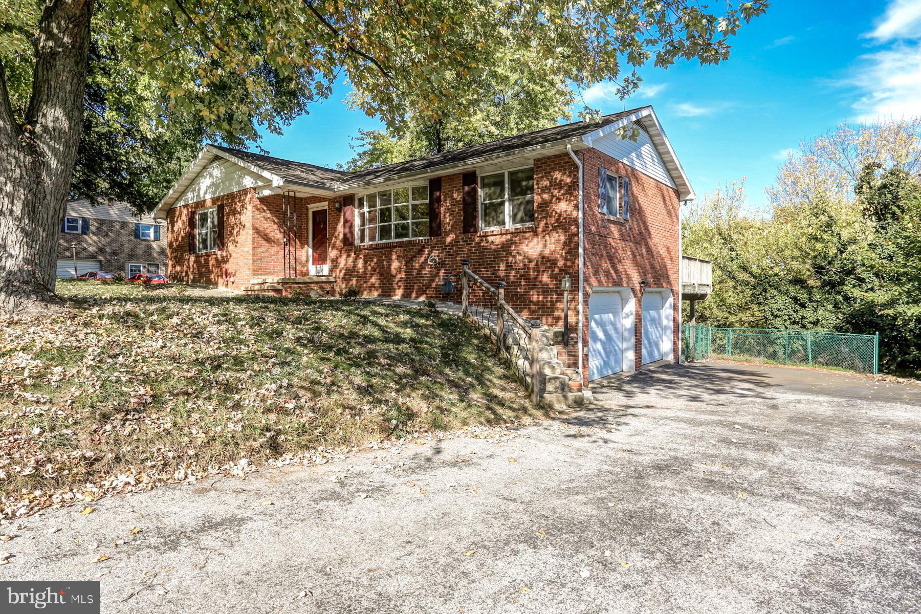 1359 Bonbar Road York, PA 17403 - Photo 2 of 24 Gallery Image 2