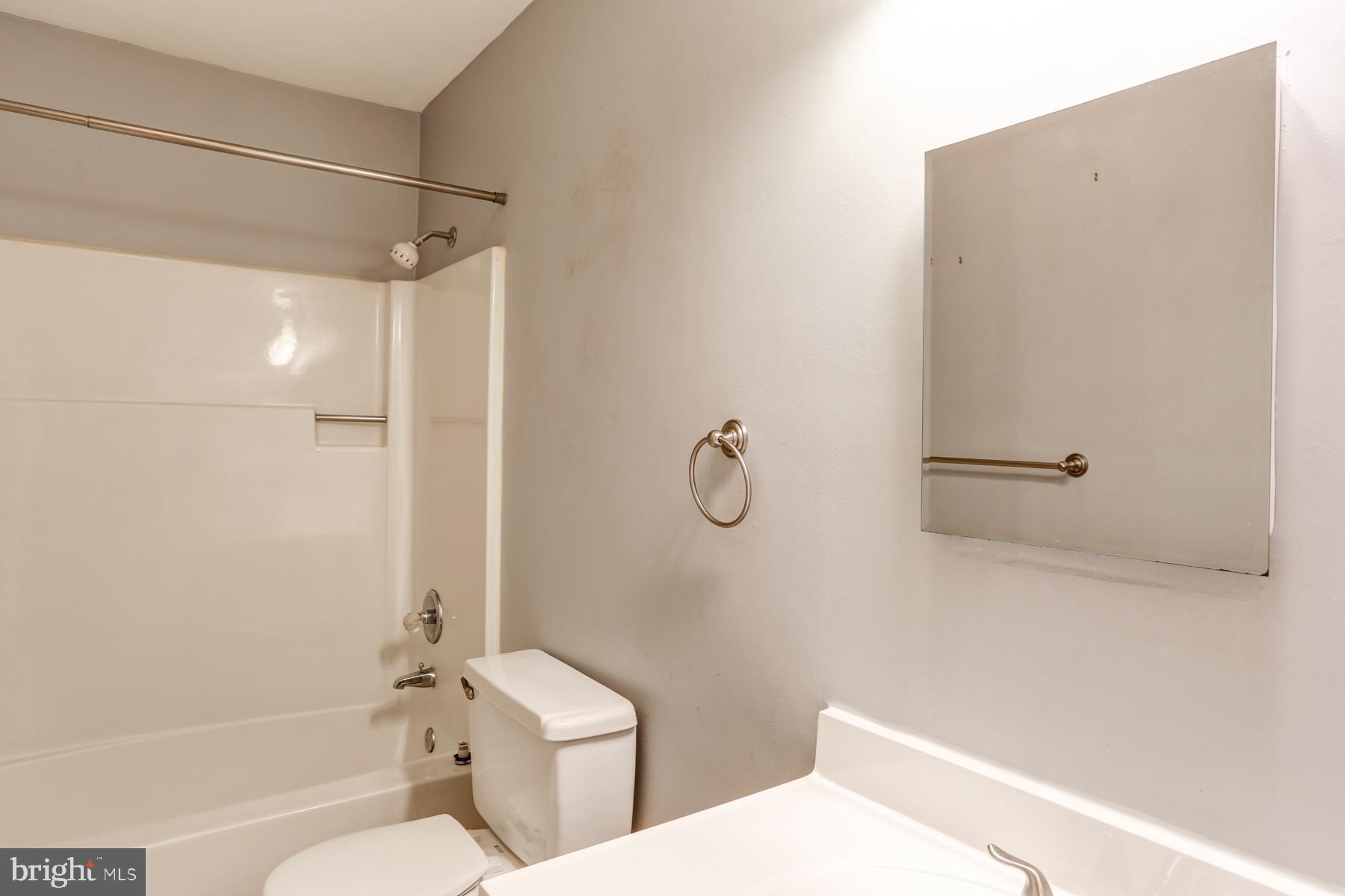 1359 Bonbar Road York, PA 17403 - Photo 17 of 24 Gallery Image 17