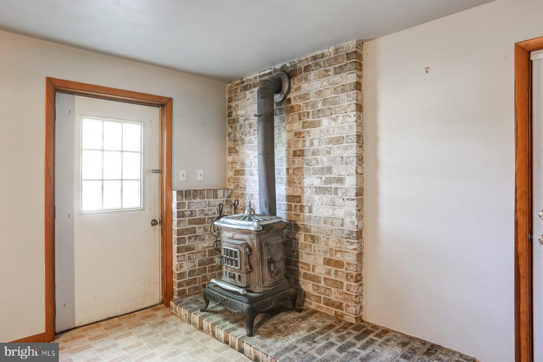 1359 Bonbar Road York, PA 17403 - Photo 20 of 24 Gallery Image 20