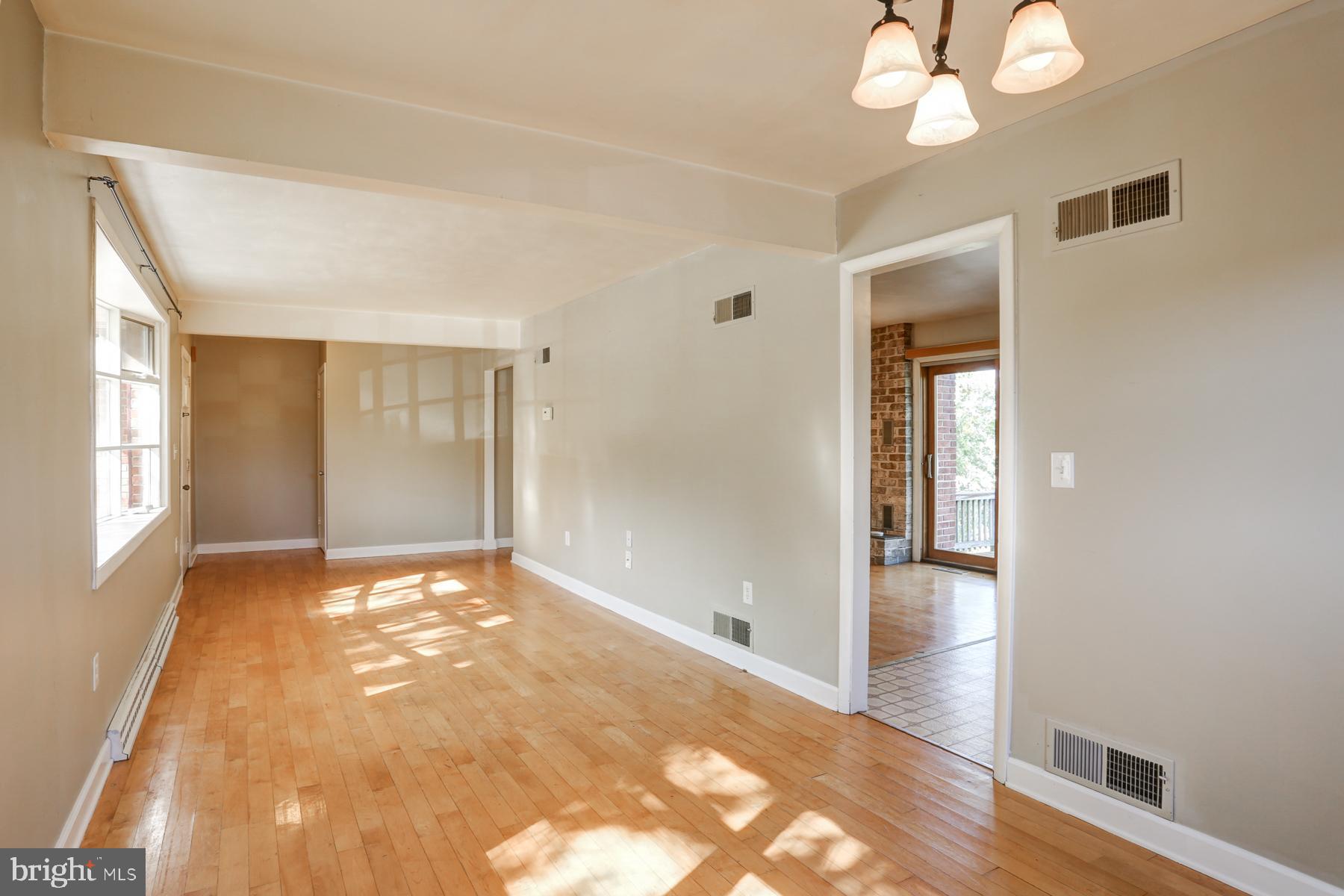 1359 Bonbar Road York, PA 17403 - Photo 6 of 24 Gallery Image 6