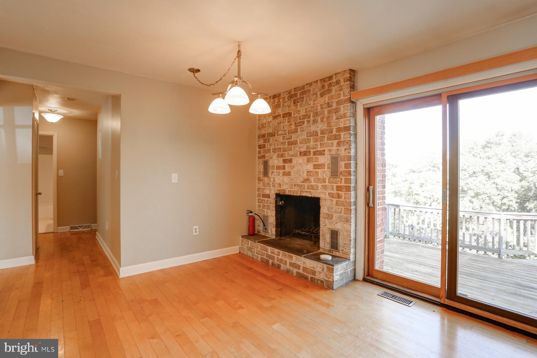 1359 Bonbar Road York, PA 17403 - Photo 8 of 24 Gallery Image 8