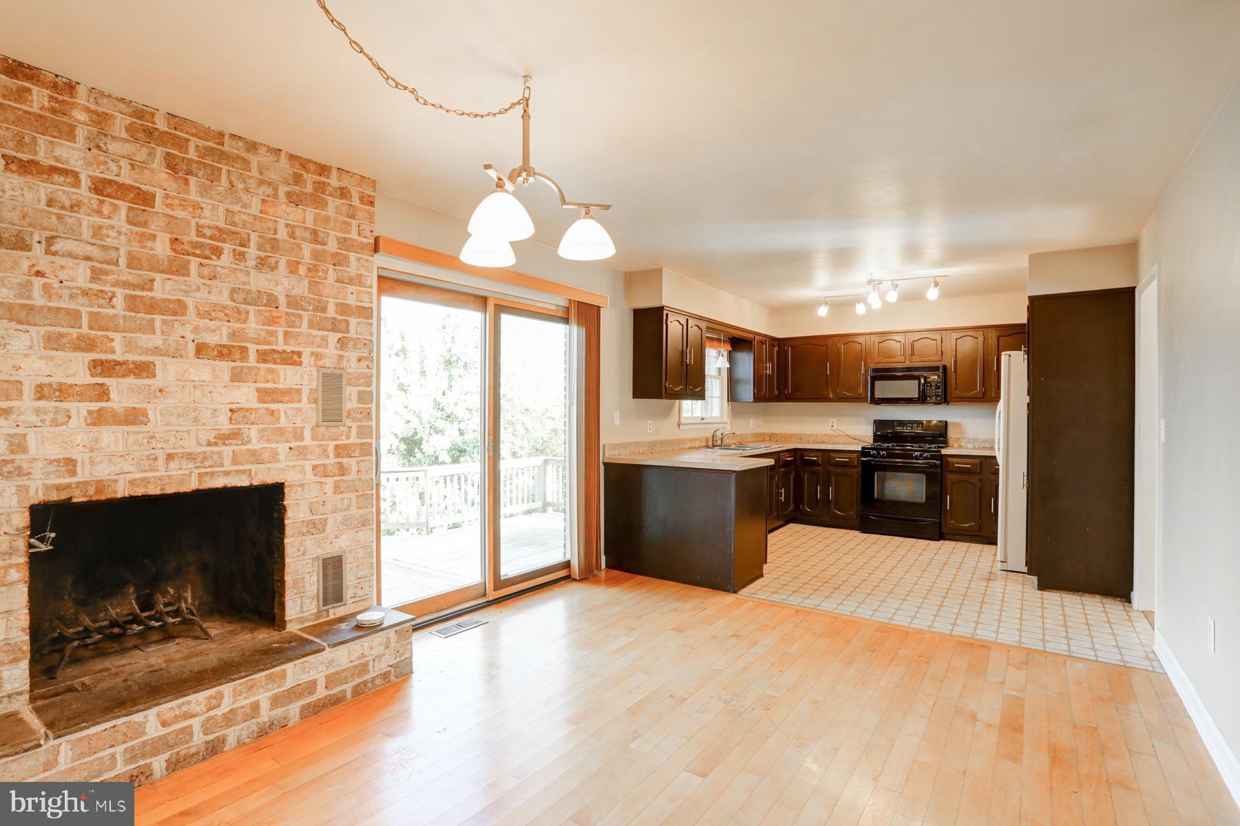 1359 Bonbar Road York, PA 17403 - Photo 9 of 24 Gallery Image 9