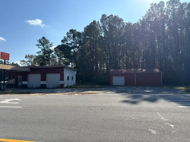 $155,000 | 2053 North N Highway, Moncks Corner, SC 29461