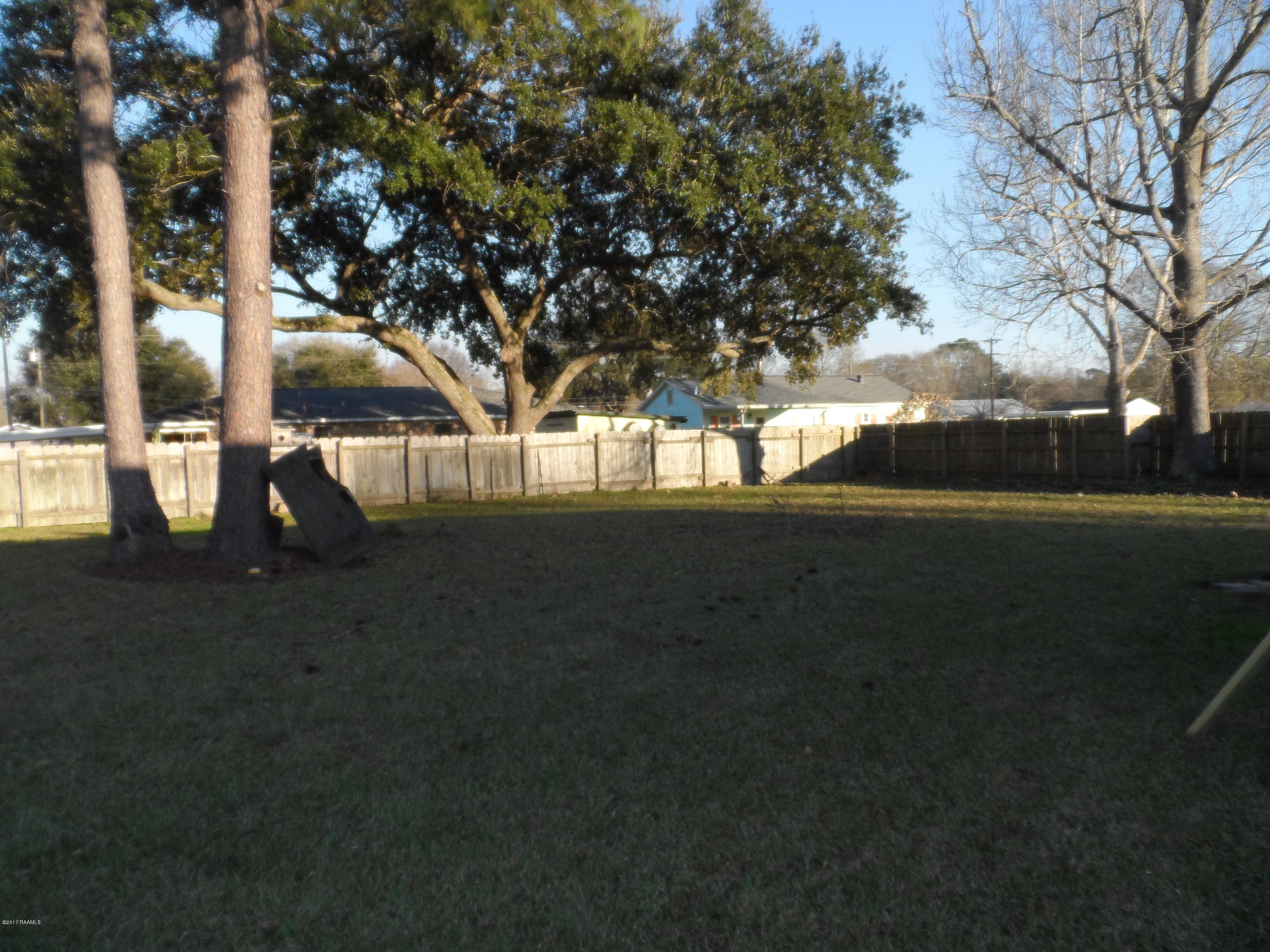 308 Jack Miller Road Ville Platte, LA 70586 - Photo 6 of 17 SAM_1924