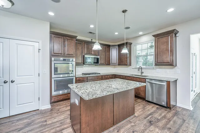 $455,000 | 201 Bigleaf Court, Summerville, SC 29486