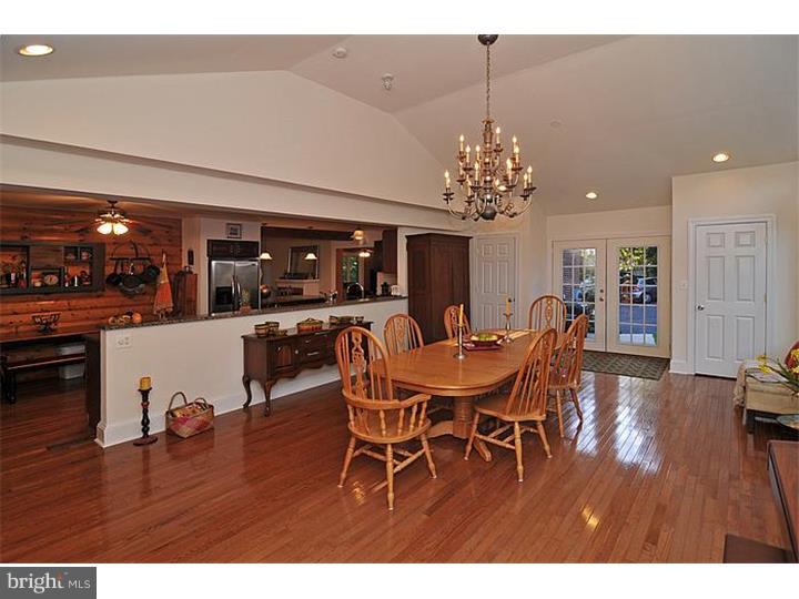 256 Municipal Road Erwinna, PA 18920 - Photo 4 of 25 Dining Room