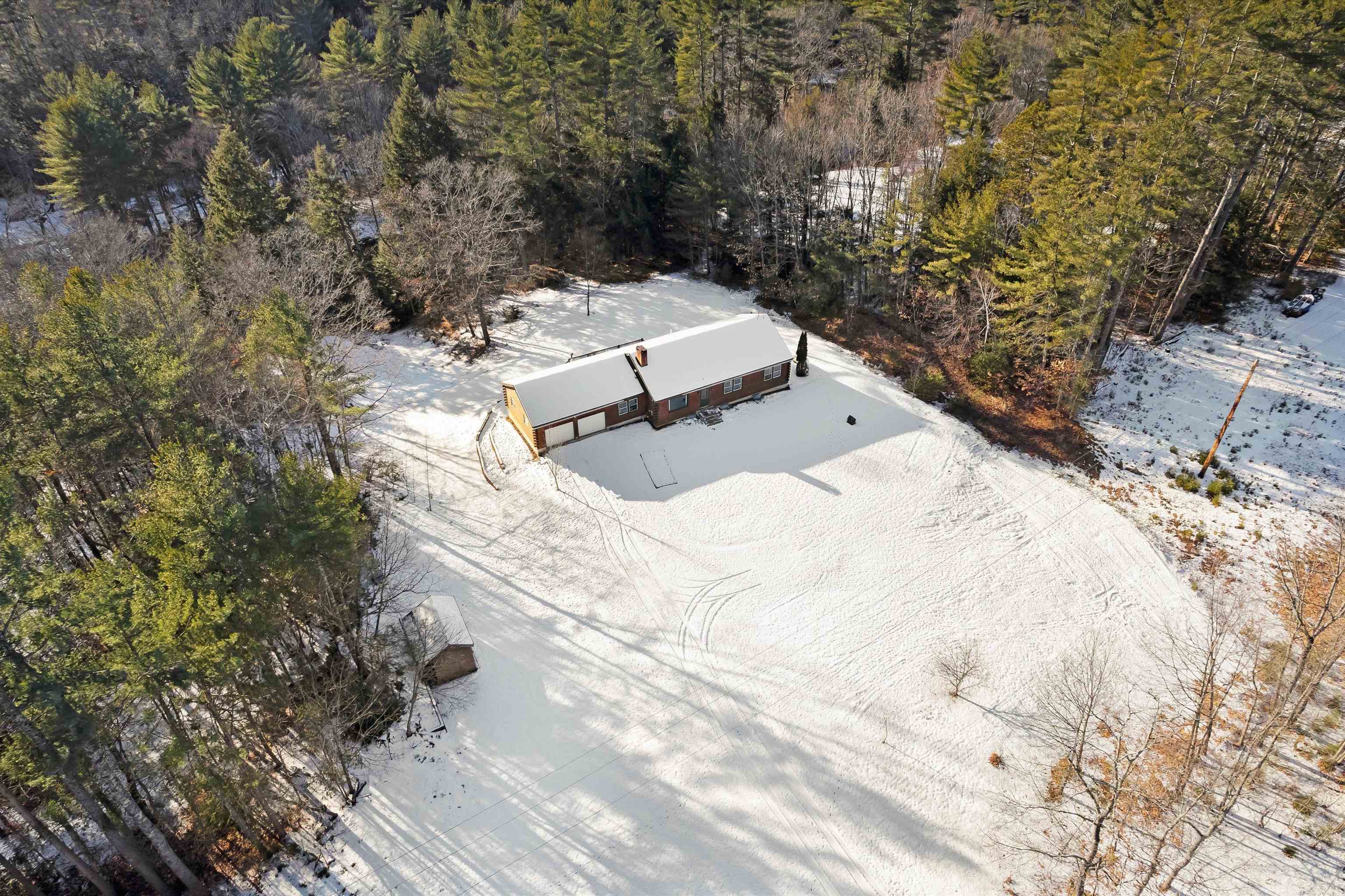 97 Dustin Road Webster, NH 03303 - Photo 3 of 32