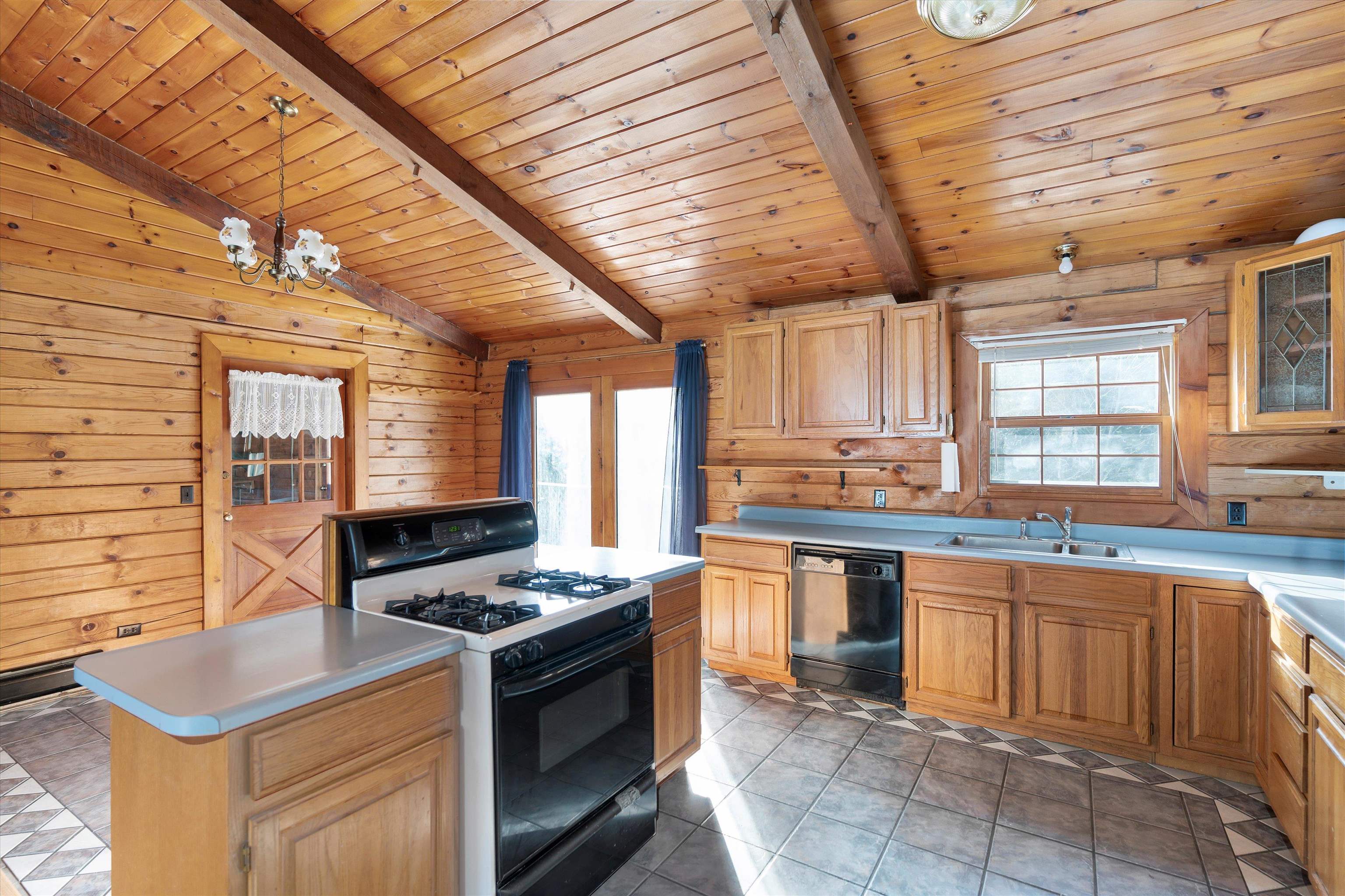 97 Dustin Road Webster, NH 03303 - Photo 6 of 32