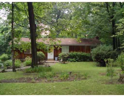 5379 Hardt Road Gibsonia, PA 15044 - Photo 1 of 3 Exterior Front.