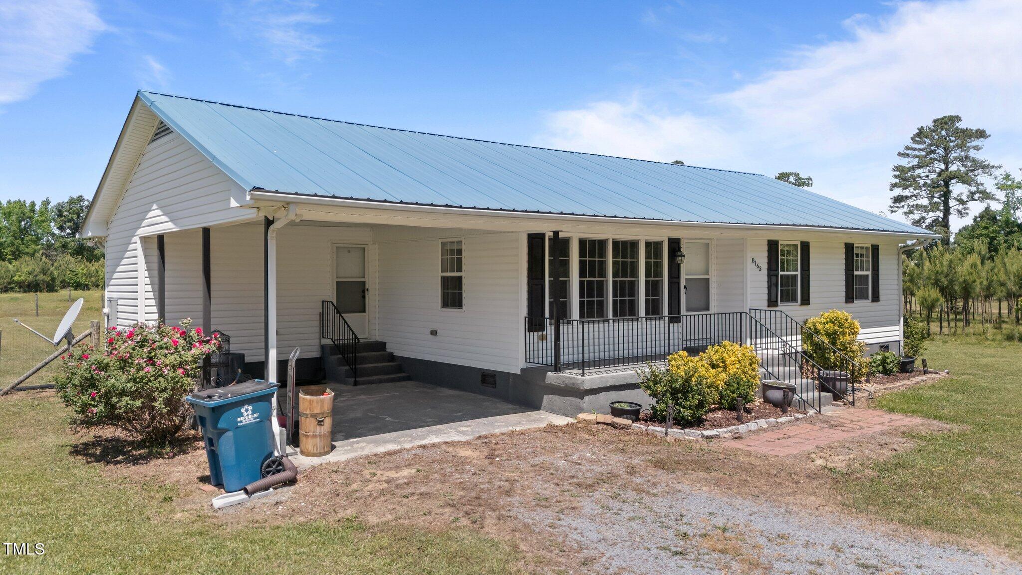 8163 Julian Road Dunn, NC 28334 - Photo 29 of 38 29-web-or-mls-DJI_20250428122955_0915_D