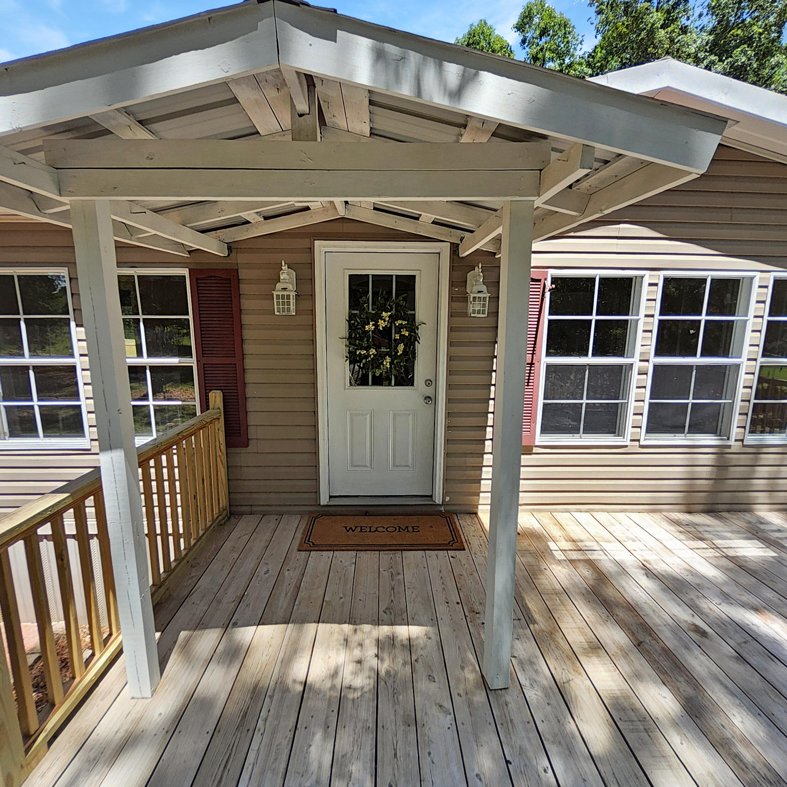 93 Santee Lane Elloree, SC 29047 - Photo 4 of 59 20250715_121851