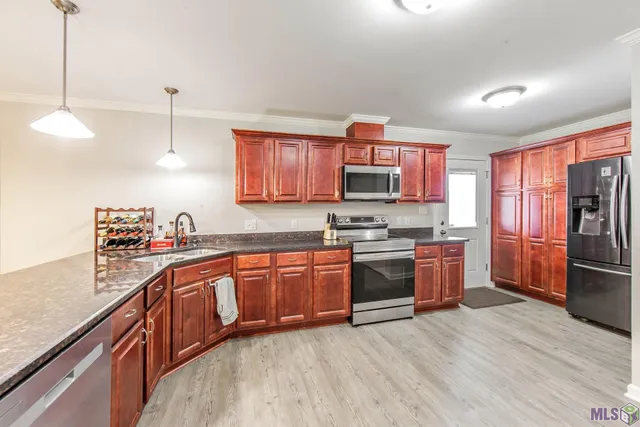 $249,000 | 243 Dove Tail Drive, Gray, LA 70359