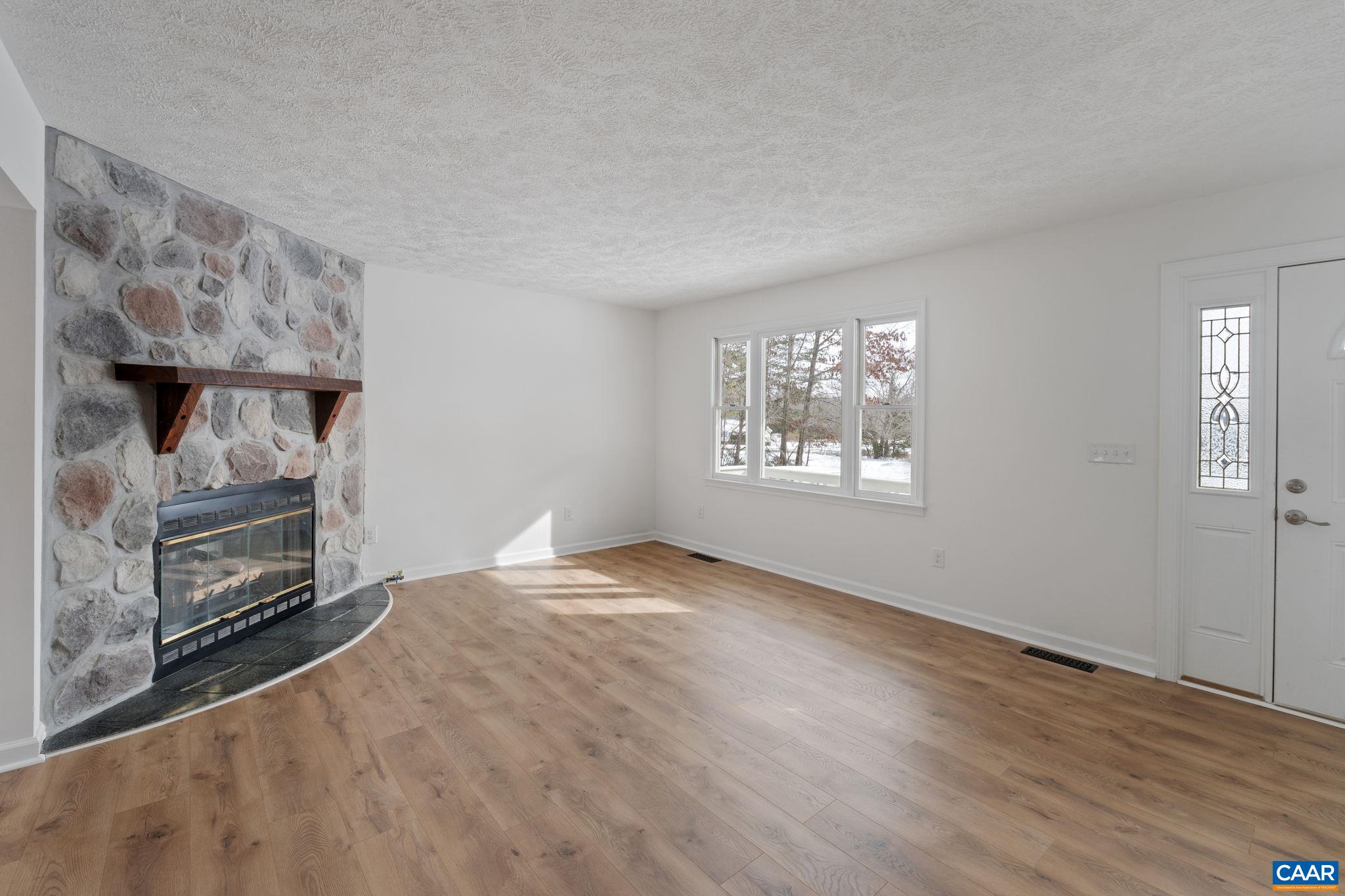 275 Haden Martin Road Palmyra, VA 22963 - Photo 11 of 48 Gallery Image 11