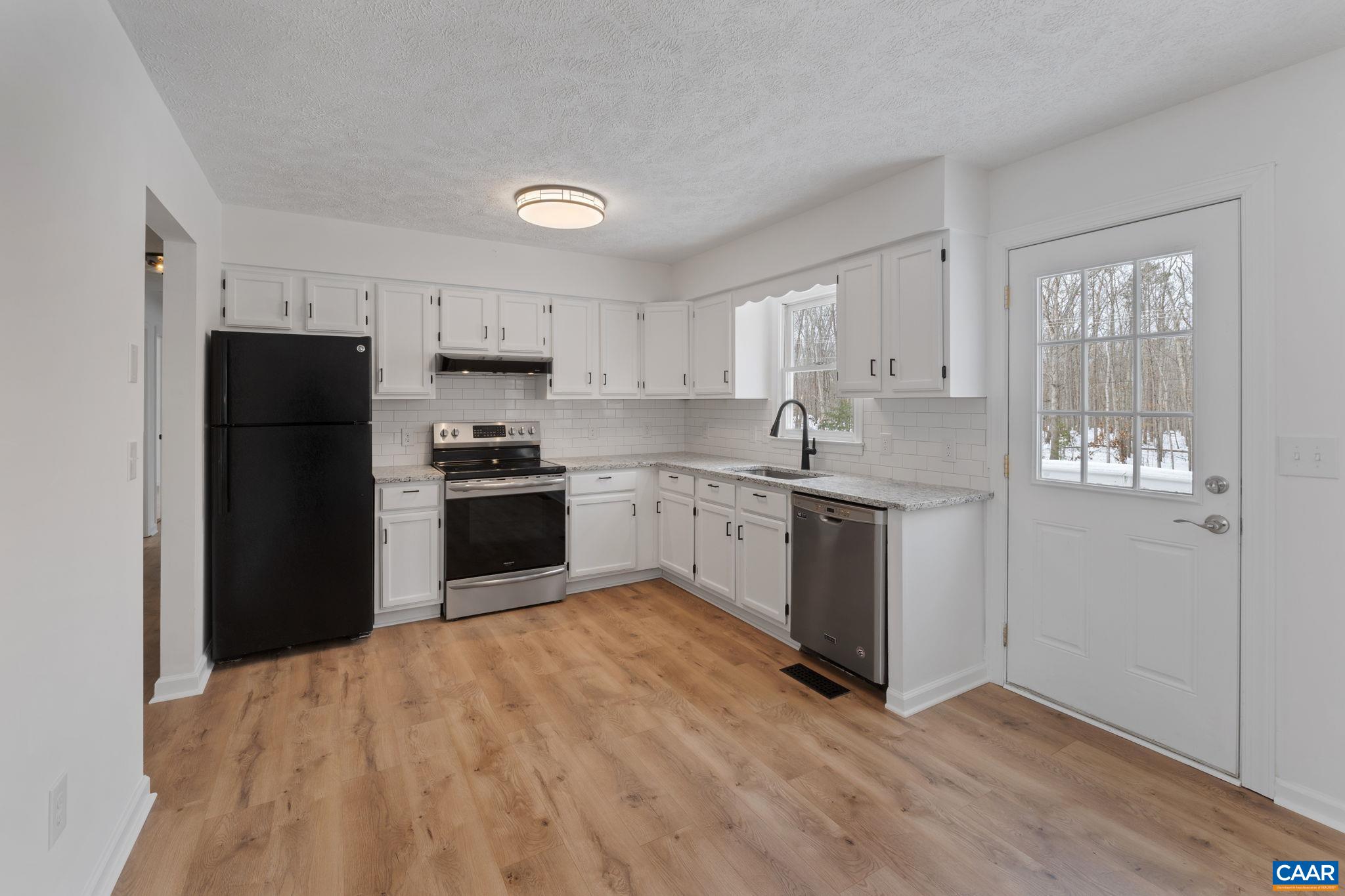 275 Haden Martin Road Palmyra, VA 22963 - Photo 3 of 48 Gallery Image 3