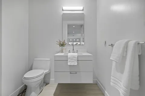 $3,480,000 | 300 Pier 4 Blvd., Unit 3B, Boston, MA 02210