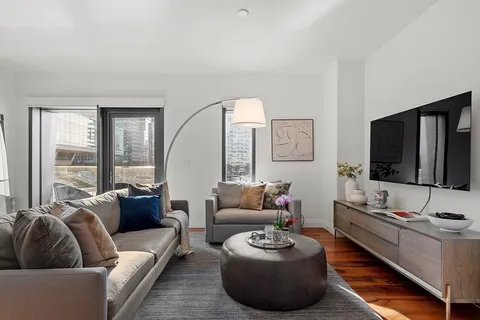$3,480,000 | 300 Pier 4 Blvd., Unit 3B, Boston, MA 02210